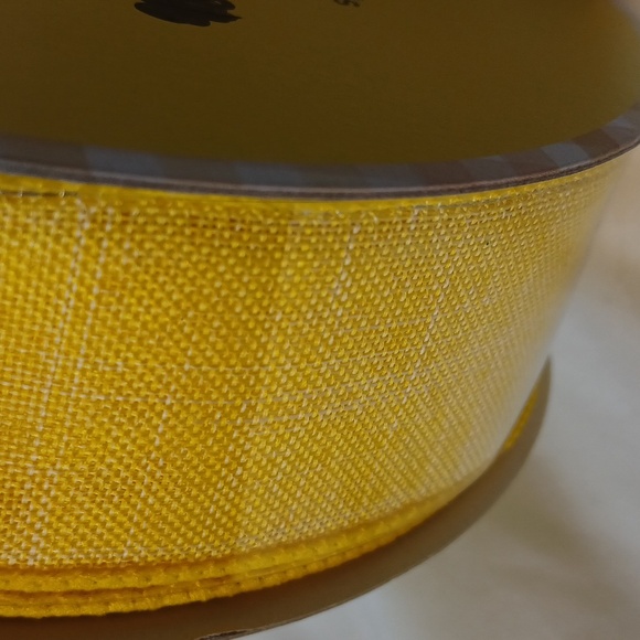 Yellow Ribbon - Picture 4 of 5